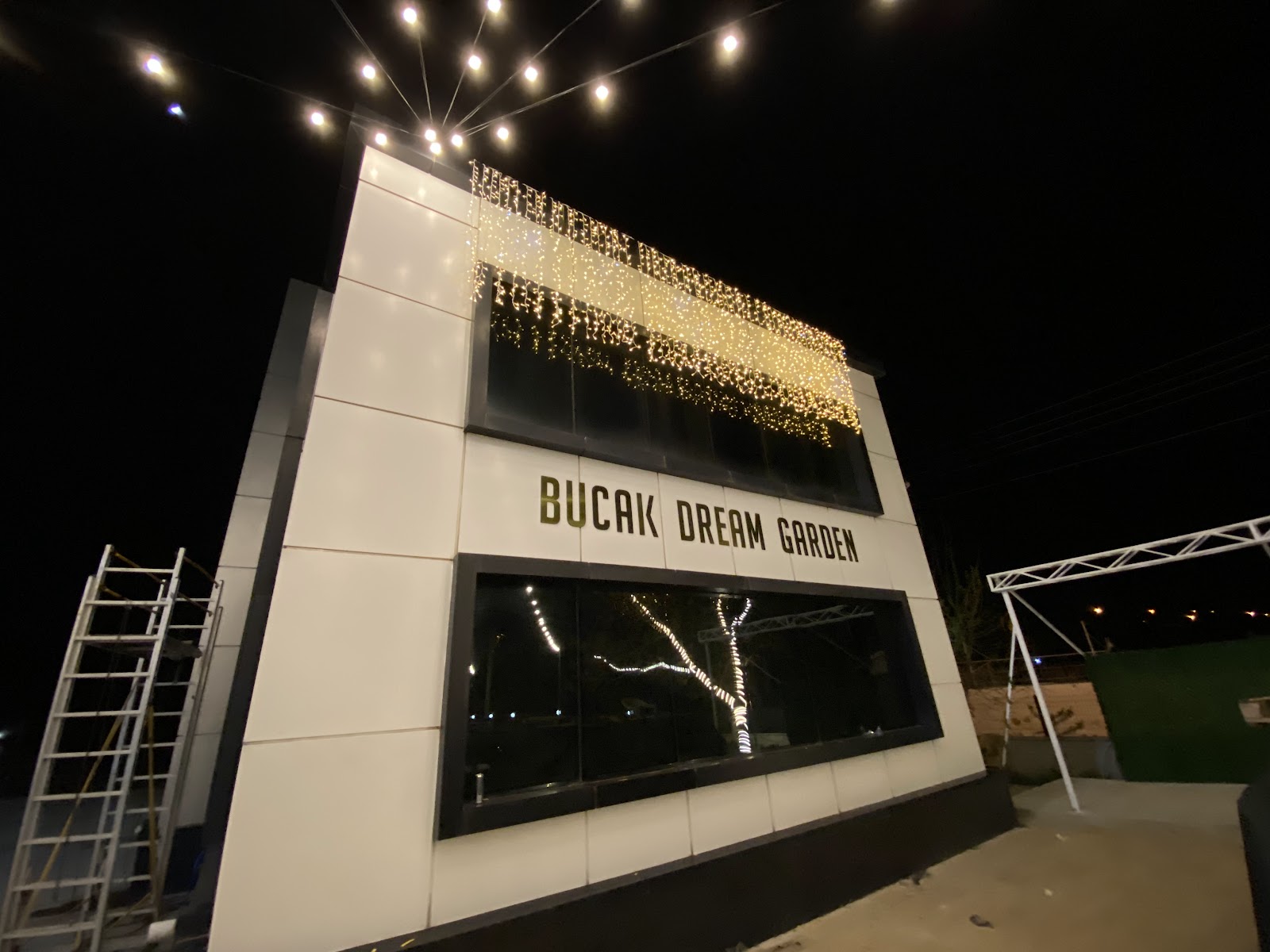 BUCAK DREAM GARDEN
