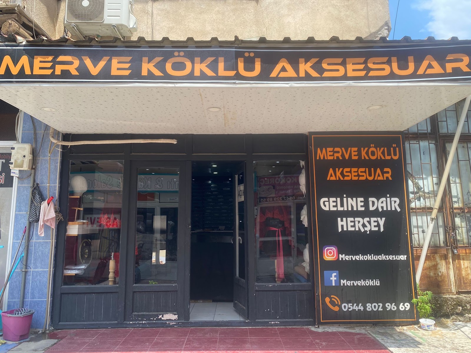 Merve Köklü Aksesuar Bucak I Gelin Tasarım Ürünleri kır düğünü mekanı — Bucak